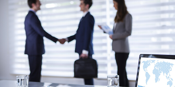名刺の連絡先交換以外の役割って?